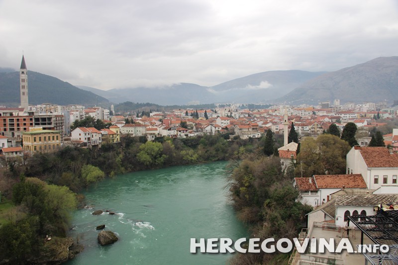 Mostar miriše u proljeće: Prekrasne fotografije centra Hercegovine