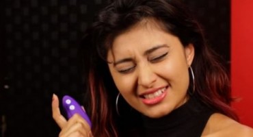 Djevojke isprobale vibrirajuće gaćice u javnosti, pogledajte kako je to prošlo