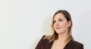 Nives Ćorić predstavlja kolekciju modela za mlade poslovne žene. 