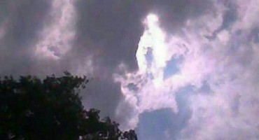 ČUDO U MEĐUGORJU: Gospa se ukazala, na nebu?