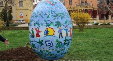 Mostar: Pisanica u parku Zrinjevac