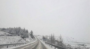 Tomislavgrad: Snijeg prouzročio gužve u prometu