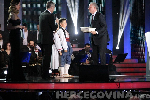 Večernjakov pečat: Osoba godine glumac Enis Bešlagić