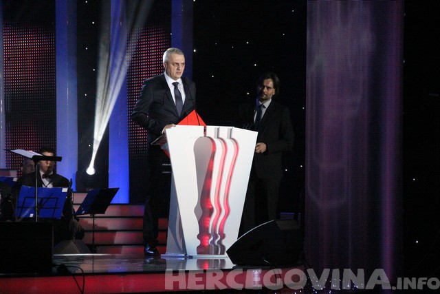 Večernjakov pečat: Osoba godine glumac Enis Bešlagić