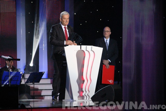 Večernjakov pečat: Osoba godine glumac Enis Bešlagić