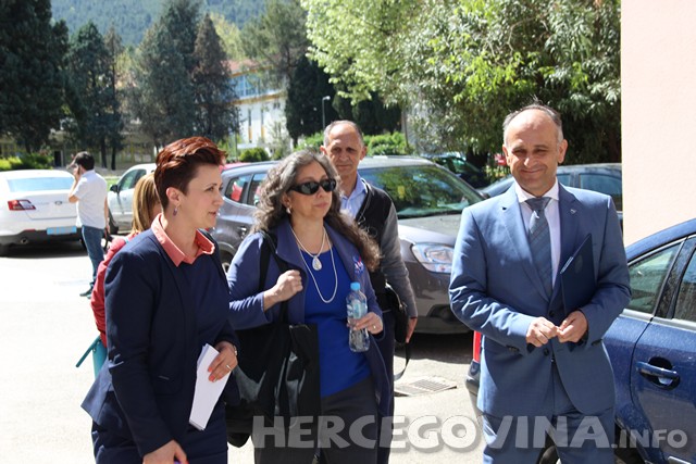 FPMOZ: Gđa. Nagin Cox održala predavanje studentima