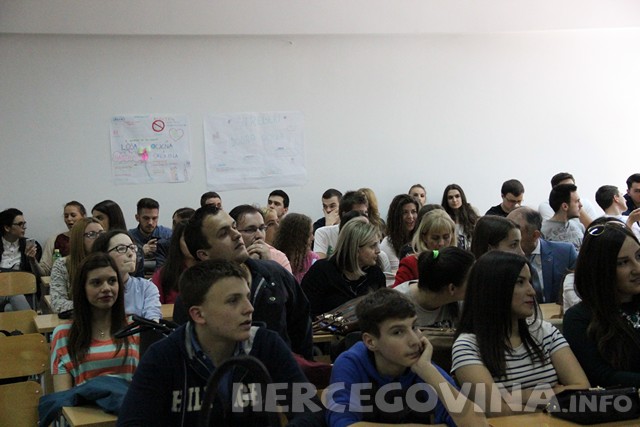 FPMOZ: Gđa. Nagin Cox održala predavanje studentima