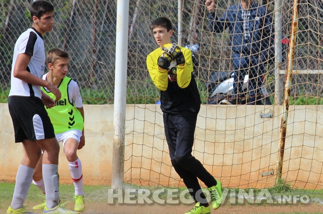 Kadeti Dubrovnika iznenadili Split, pioniri Splita uvjerljivi