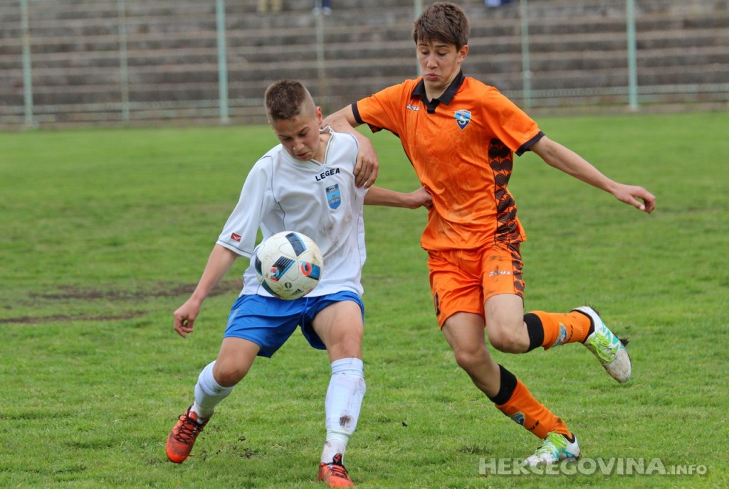 Pioniri Šibenika uvjerljivi protiv Osijeka, remi kadeta