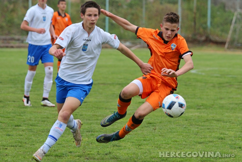 Pioniri Šibenika uvjerljivi protiv Osijeka, remi kadeta