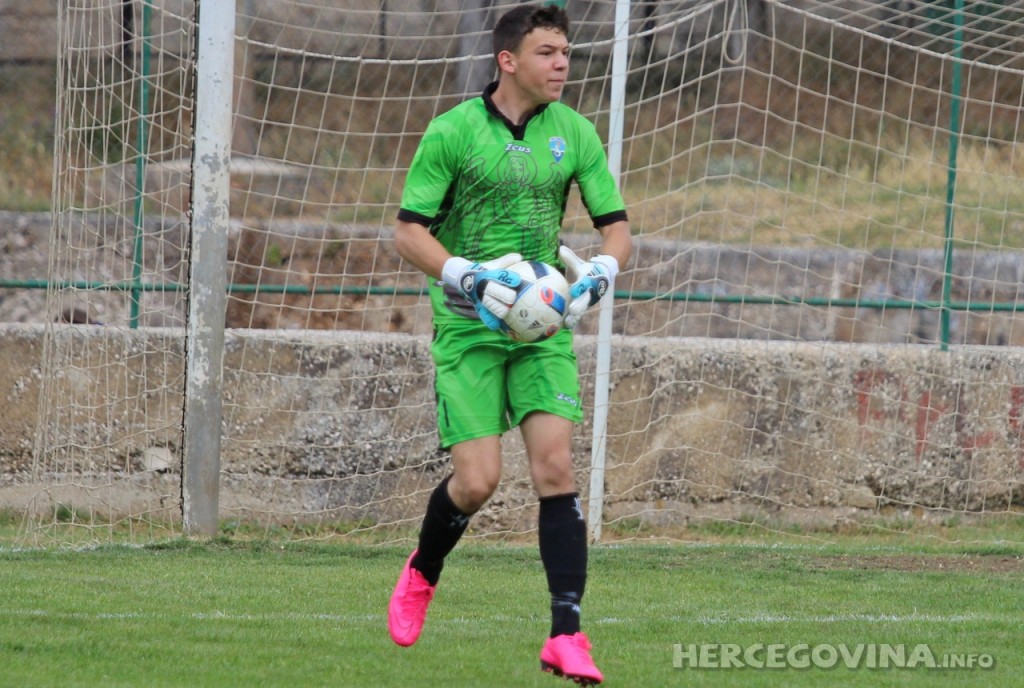 Pioniri Šibenika uvjerljivi protiv Osijeka, remi kadeta