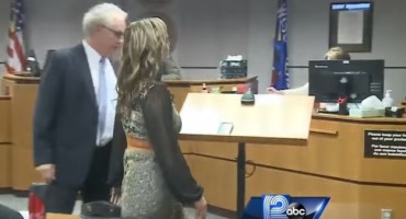 Udana profesorica spavala s 15-godišnjim učenikom: `Ne mogu dočekati noć bebice´/Prijeti joj 12 godina zatvora 