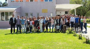 Ekonomski fakultet u Mostaru nastavlja sa svojom tradicijom: Studenti master studija uspješno obranili svoje marketing projekte