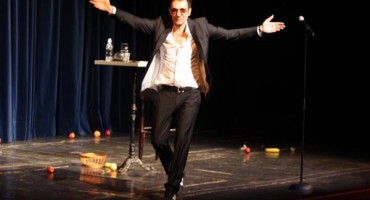 Najava za hit predstavu ‘Đurologija’ u Hrvatskom domu hercega Stjepana Kosače