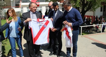 Nogometaši FC Barija s članovima obitelji posjetili  HŠK Zrinjski