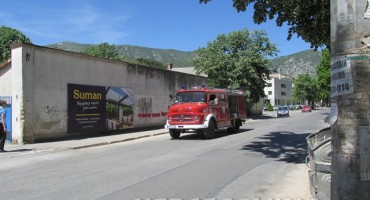 Mostar, požar, audi