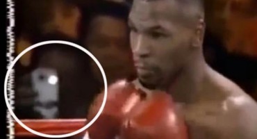 Otkuda mobitel sa kamerom na borbi Tysona iz 1995. godine?