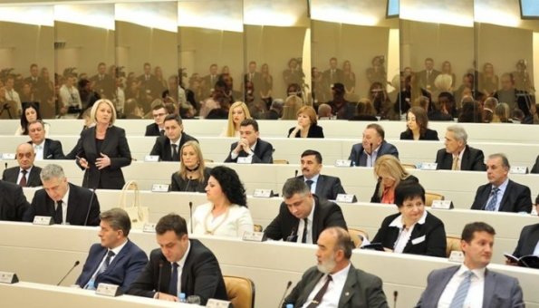 Nije usvojen ni jedan od tri prijedloga izbornih pravila za Mostar