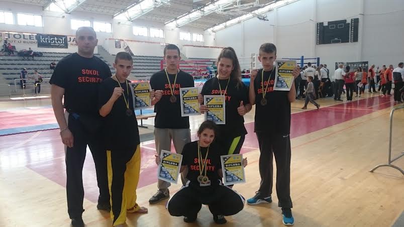 7 medalja za Kobru u Vitezu