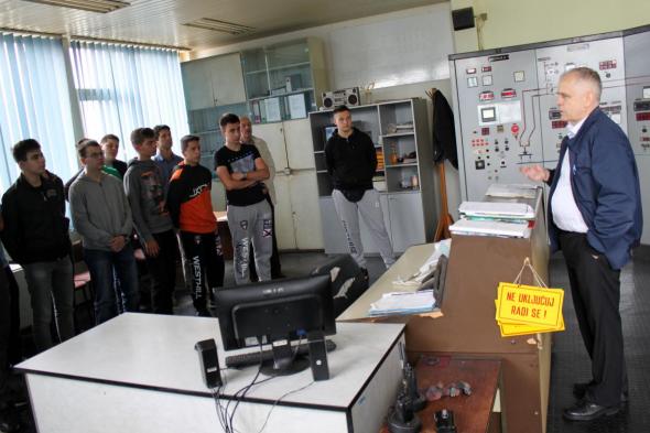 Upoznavanje budućih elektrotehničara iz Dubrovnika s radom mostarskoga Aluminija