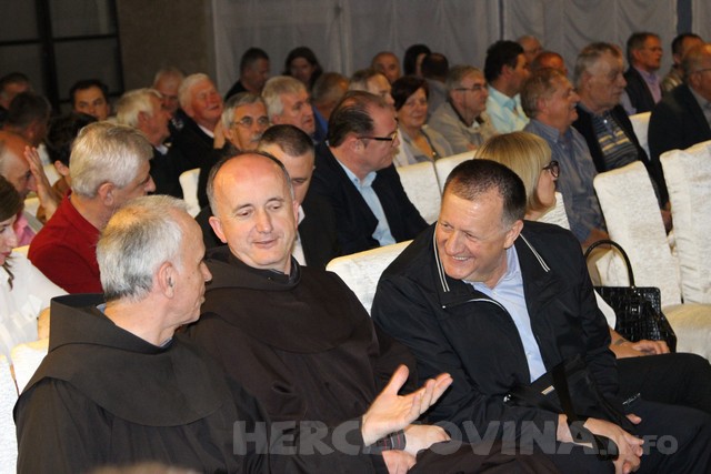 Čitluk: Predstavljena knjiga Ivana Sivrića  Knjiga o knjigama