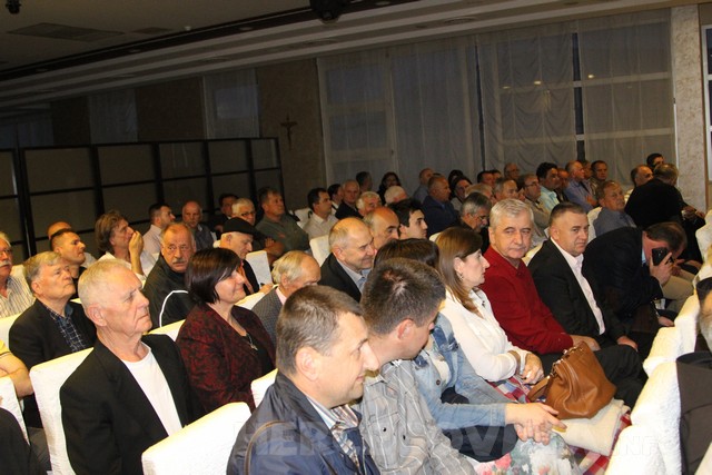 Čitluk: Predstavljena knjiga Ivana Sivrića  Knjiga o knjigama