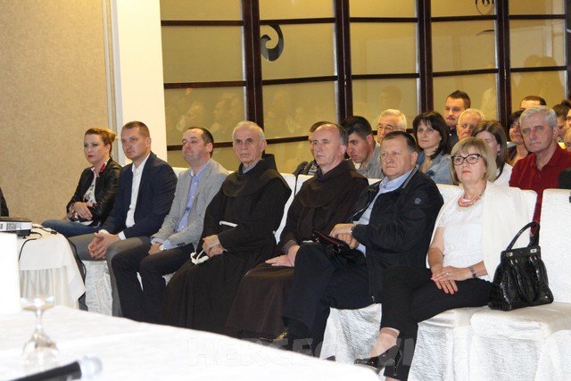 Čitluk: Predstavljena knjiga Ivana Sivrića  Knjiga o knjigama