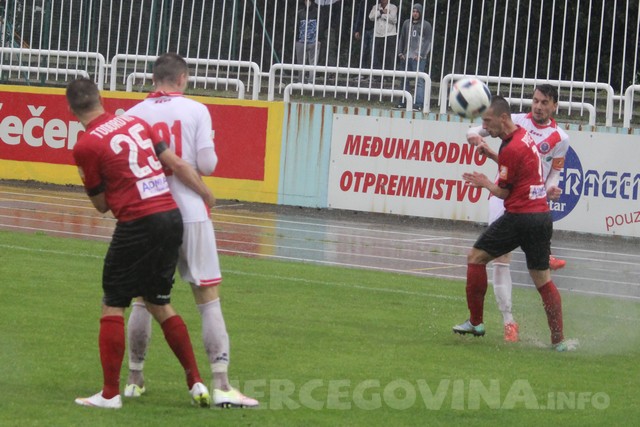 HŠK Zrinjski: FK Sloboda 2:1