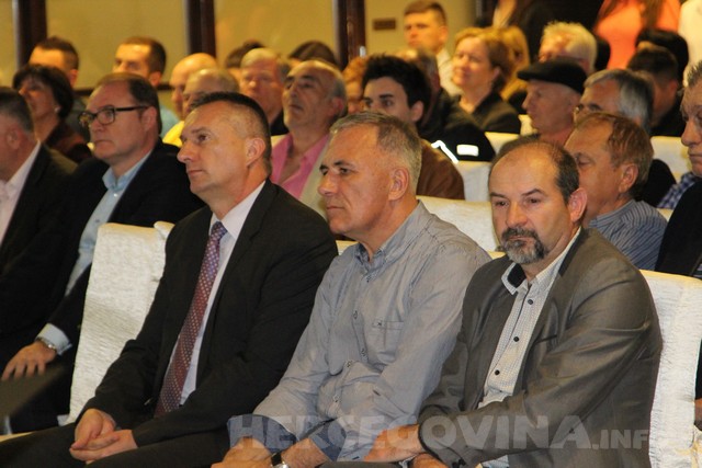 Čitluk: Predstavljena knjiga Ivana Sivrića  Knjiga o knjigama