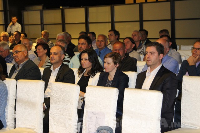 Čitluk: Predstavljena knjiga Ivana Sivrića  Knjiga o knjigama