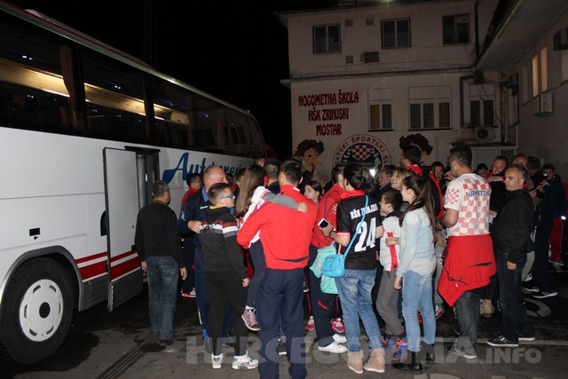 Veličanstven doček nogometaša Zrinjskog nakon osvajanja titule prvaka 