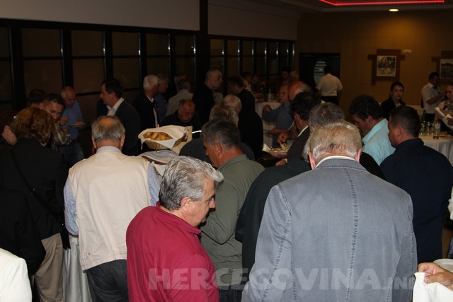 Čitluk: Predstavljena knjiga Ivana Sivrića  Knjiga o knjigama