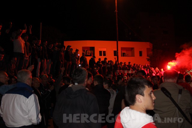 Veličanstven doček nogometaša Zrinjskog nakon osvajanja titule prvaka 