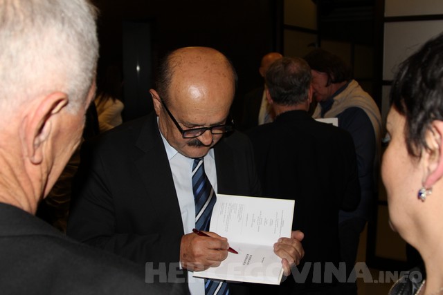 Čitluk: Predstavljena knjiga Ivana Sivrića  Knjiga o knjigama