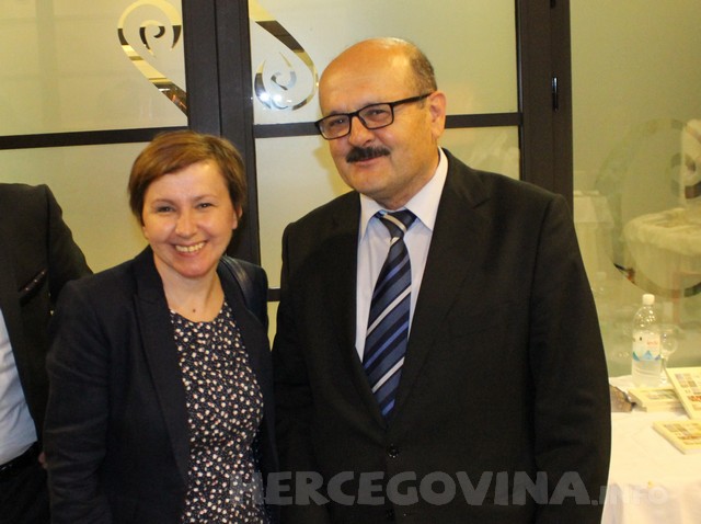 Čitluk: Predstavljena knjiga Ivana Sivrića  Knjiga o knjigama