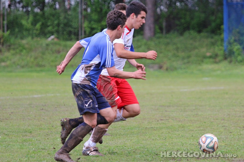 Juniori Veleža slavili u Lukavici, uvjerljiva pobjeda kadeta Slavije