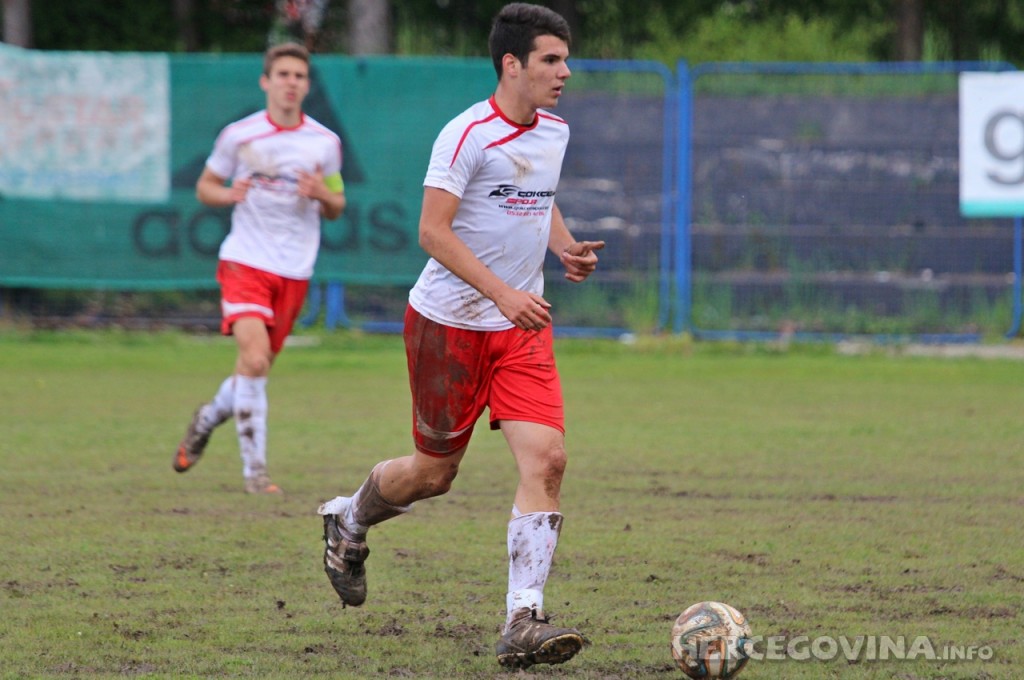Juniori Veleža slavili u Lukavici, uvjerljiva pobjeda kadeta Slavije