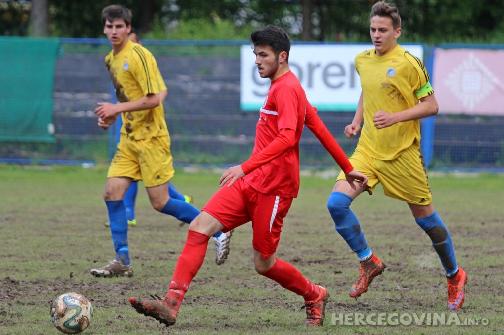 Juniori Veleža slavili u Lukavici, uvjerljiva pobjeda kadeta Slavije