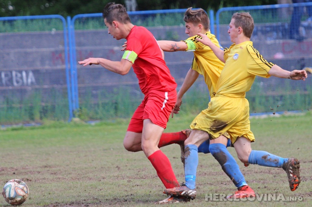 Juniori Veleža slavili u Lukavici, uvjerljiva pobjeda kadeta Slavije