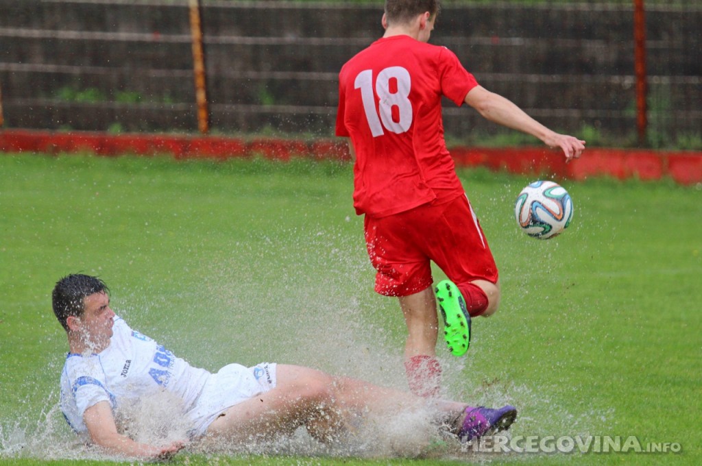 Kadeti Travnika pregazili Velež, juniorima Veleža još jedna pobjeda u nizu