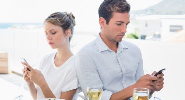 5 razloga zbog kojih je vaš partner emotivno odsutan