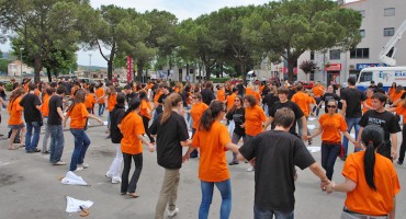 Plesna škola Calypso sudjeluje u međunarodnom plesnom projektu MATURANTSKA PARADA 2016.