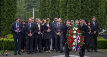 Ljubo Bešlić, Vukovar