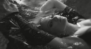 Najzrelije glazbeno izdanje Pamele Ramljak – poslušajte duet s reginalnom zvijezdom Dženanom Lončarevićem