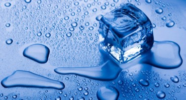 Super trik za brže dobivanje kockica za led u zamrzivaču