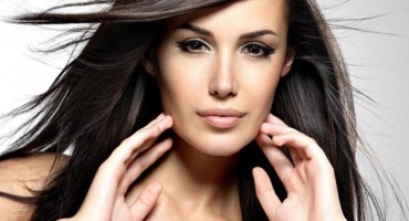 Donosimo tri trika pomoću kojih ćete spasiti kosu u kućnoj radinosti