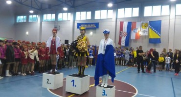 Mostarske mažoretkinje, mažoretkinje