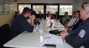 Izet Rađo fizički nasrnuo na predsjednika TKDS HB