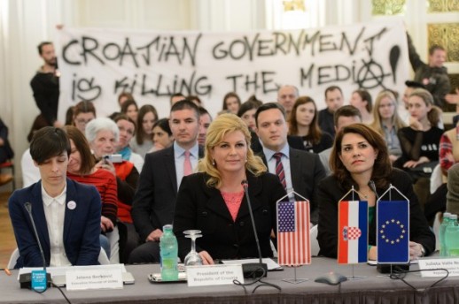 Grabar-Kitarović izviždana dok je govorila o slobodi medija
