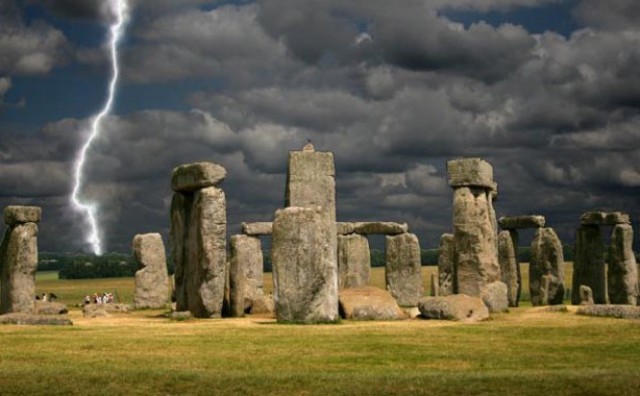 Naučnici otkrili kako je sagrađen Stonehenge